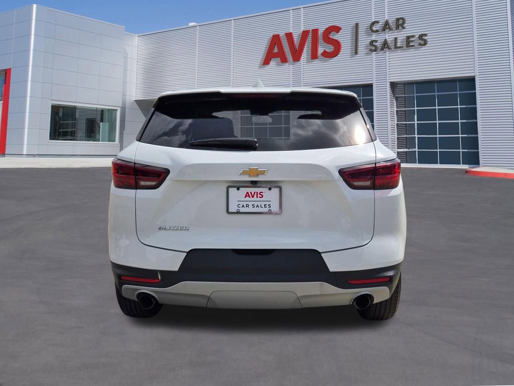 Used 2025 Chevrolet Blazer LT image 7