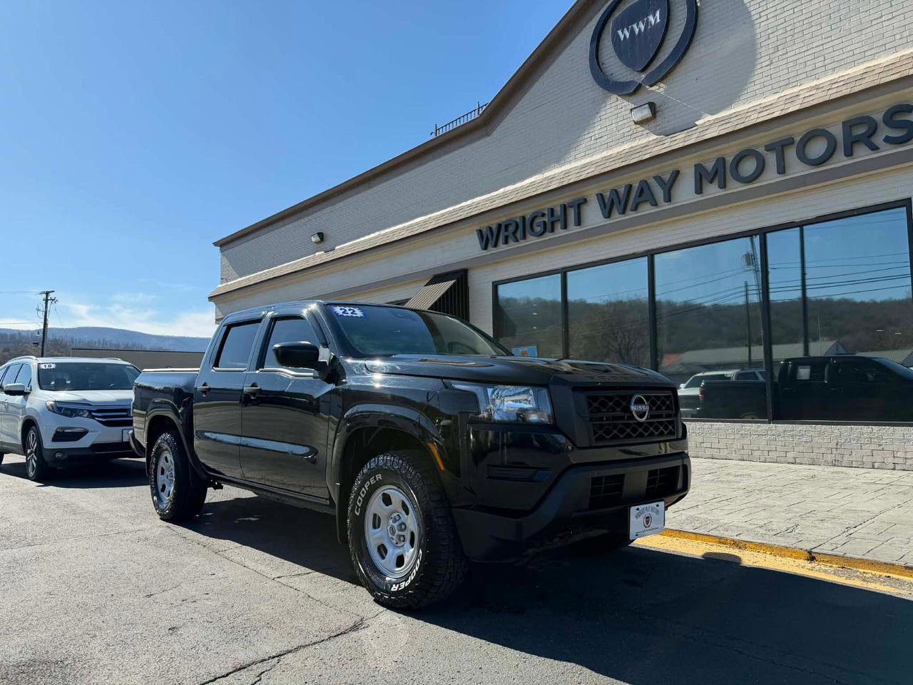 Used 2022 Nissan Frontier S w/ Technology Package image 1