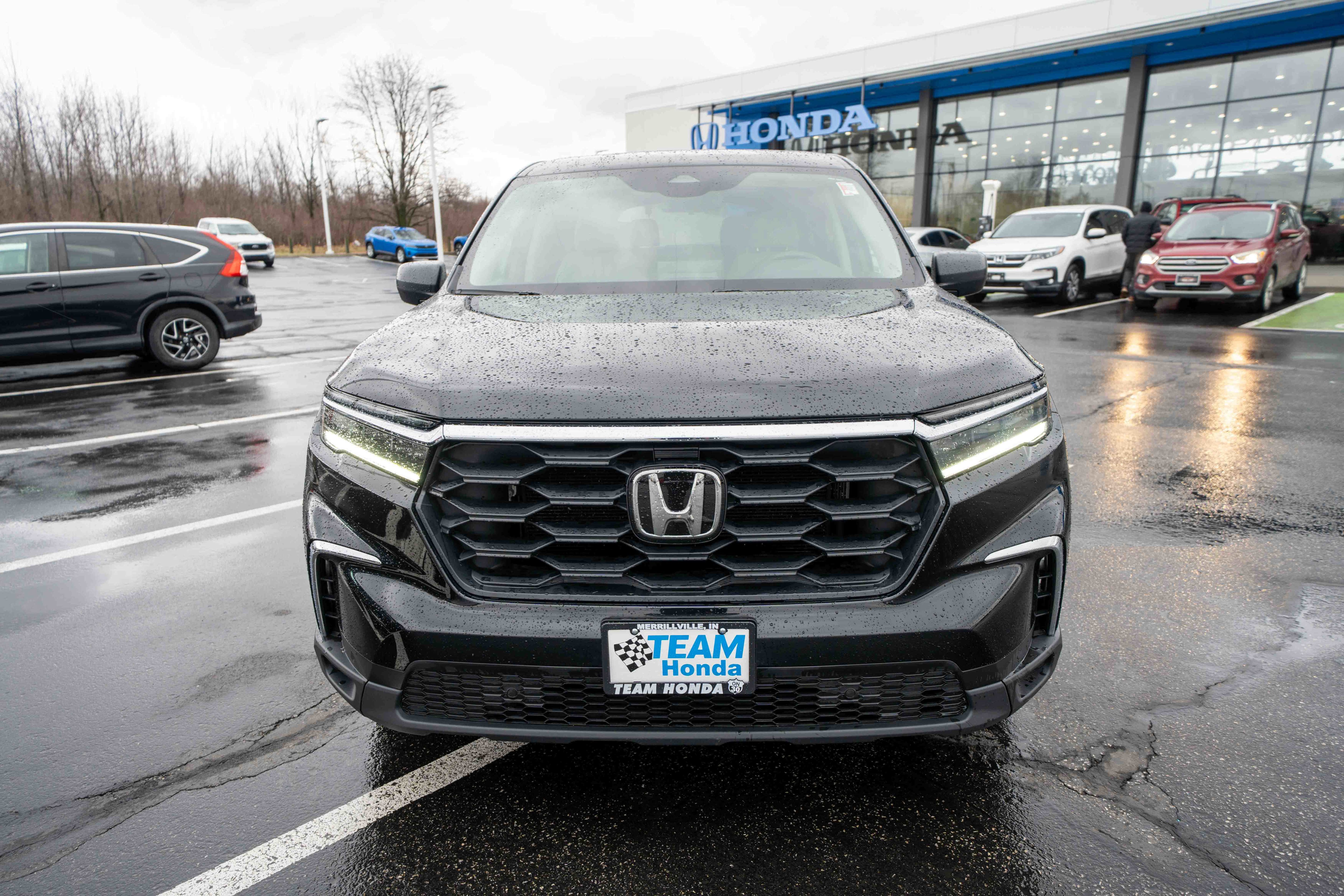 Certified 2023 Honda Pilot LX image 2