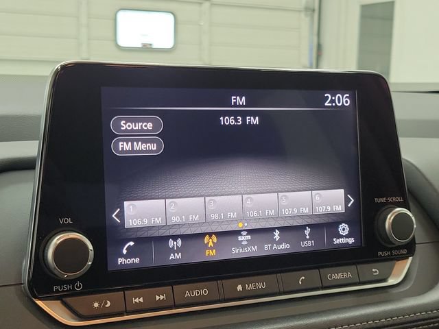 Used 2024 Nissan Rogue SV AWD/4WD image 25