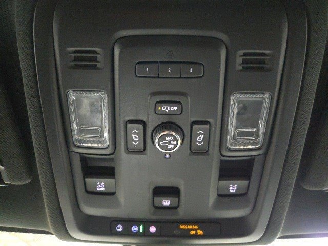 Used 2022 Chevrolet Tahoe Z71 w/ Z71 Off-Road Package image 31