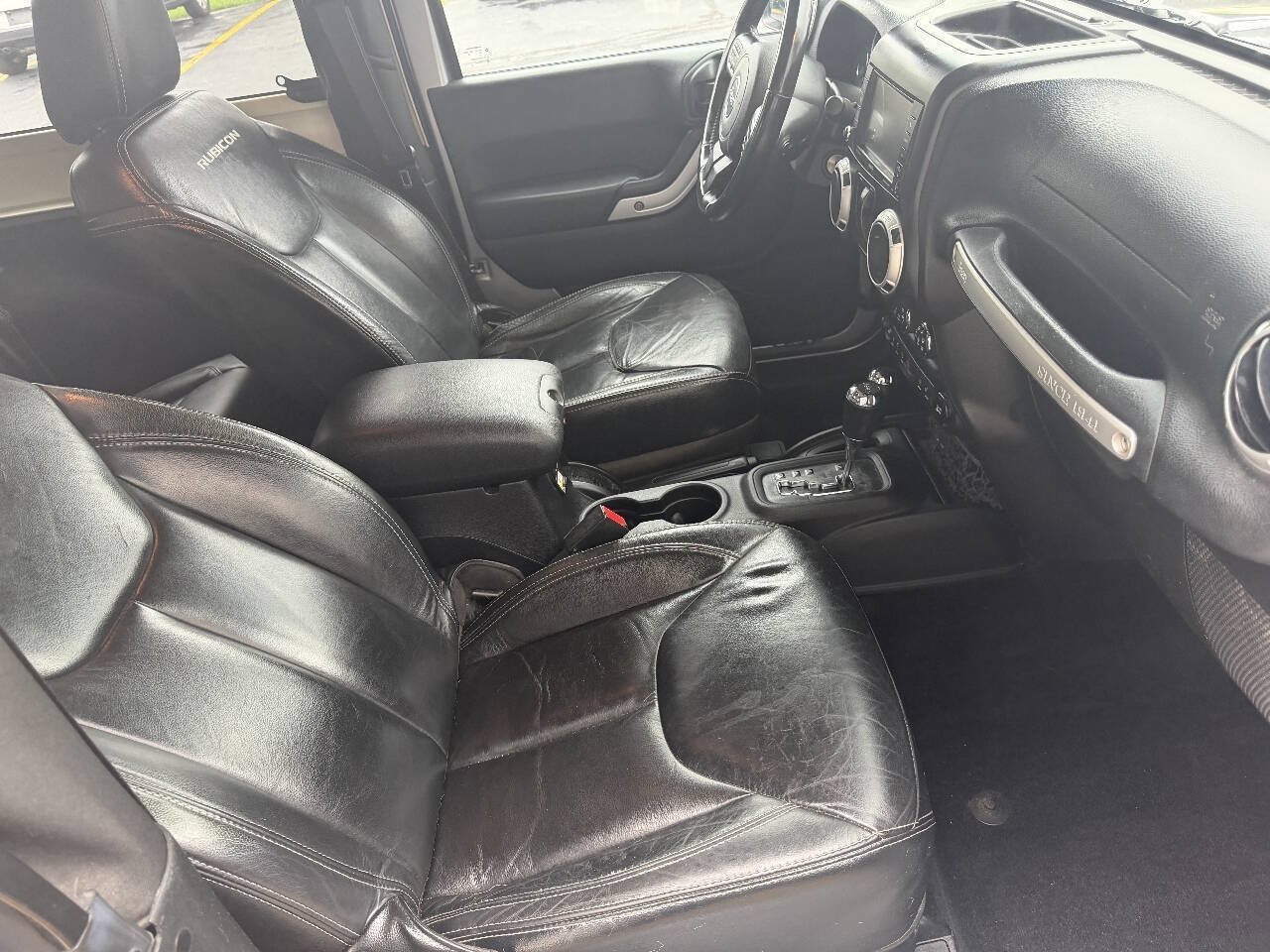 Used 2014 Jeep Wrangler Rubicon w/ Dual Top Group AWD/4WD image 16