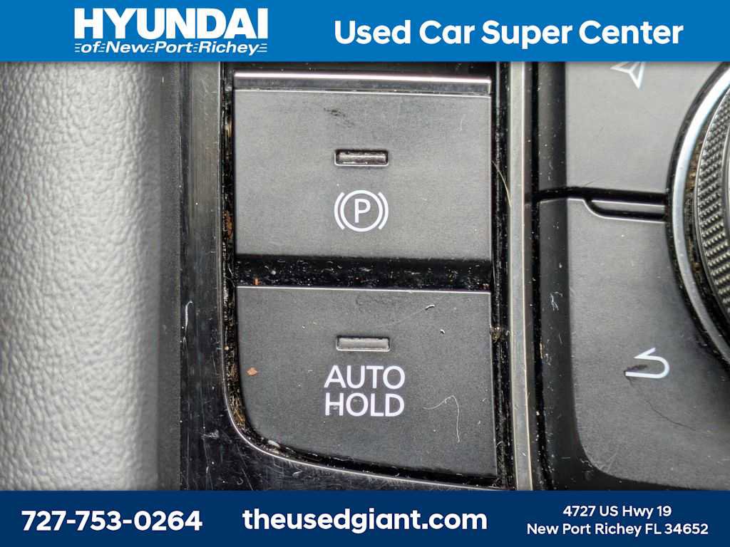 Used 2021 MAZDA MAZDA3 s FWD image 26