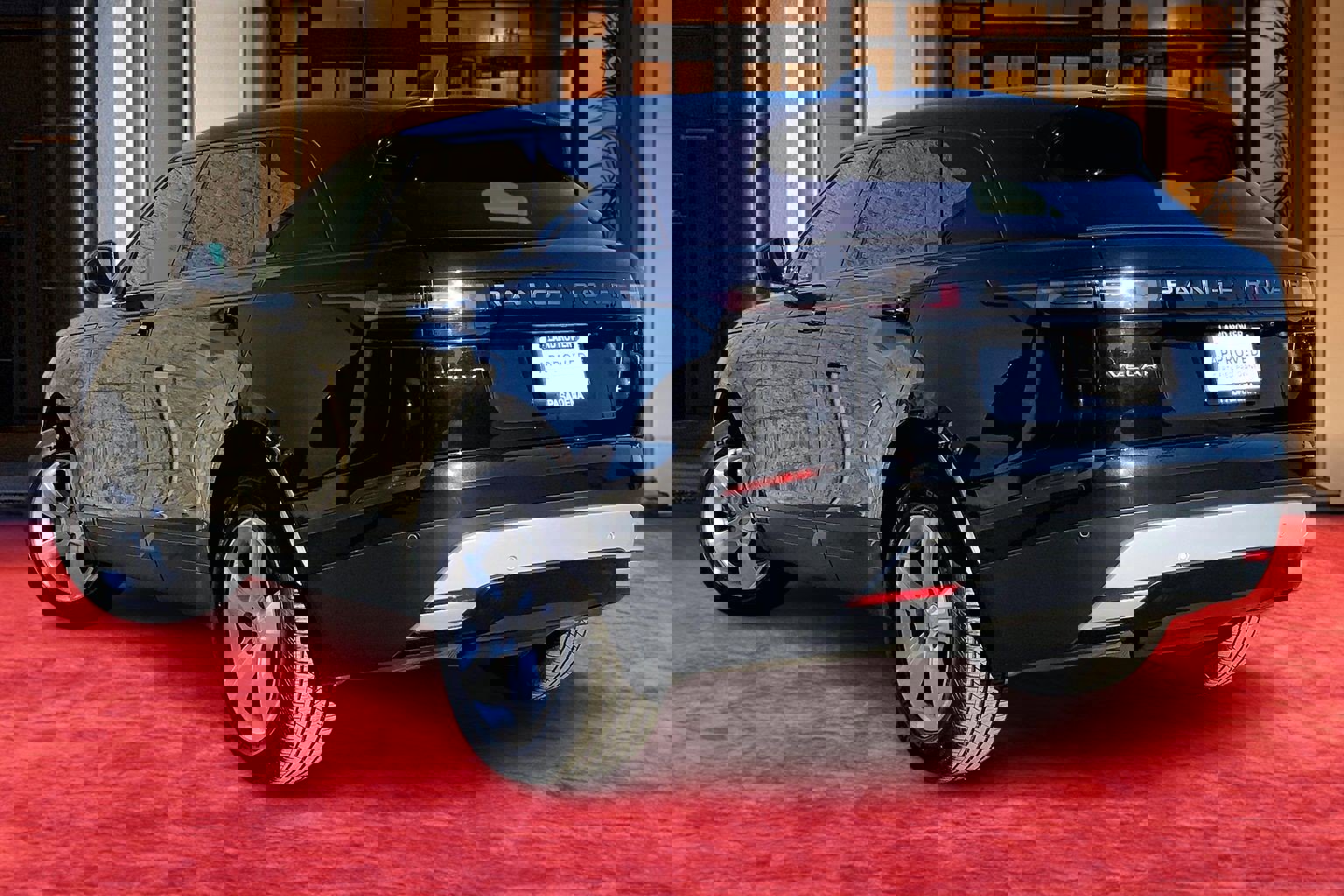 Used 2025 Land Rover Range Rover Velar S image 10