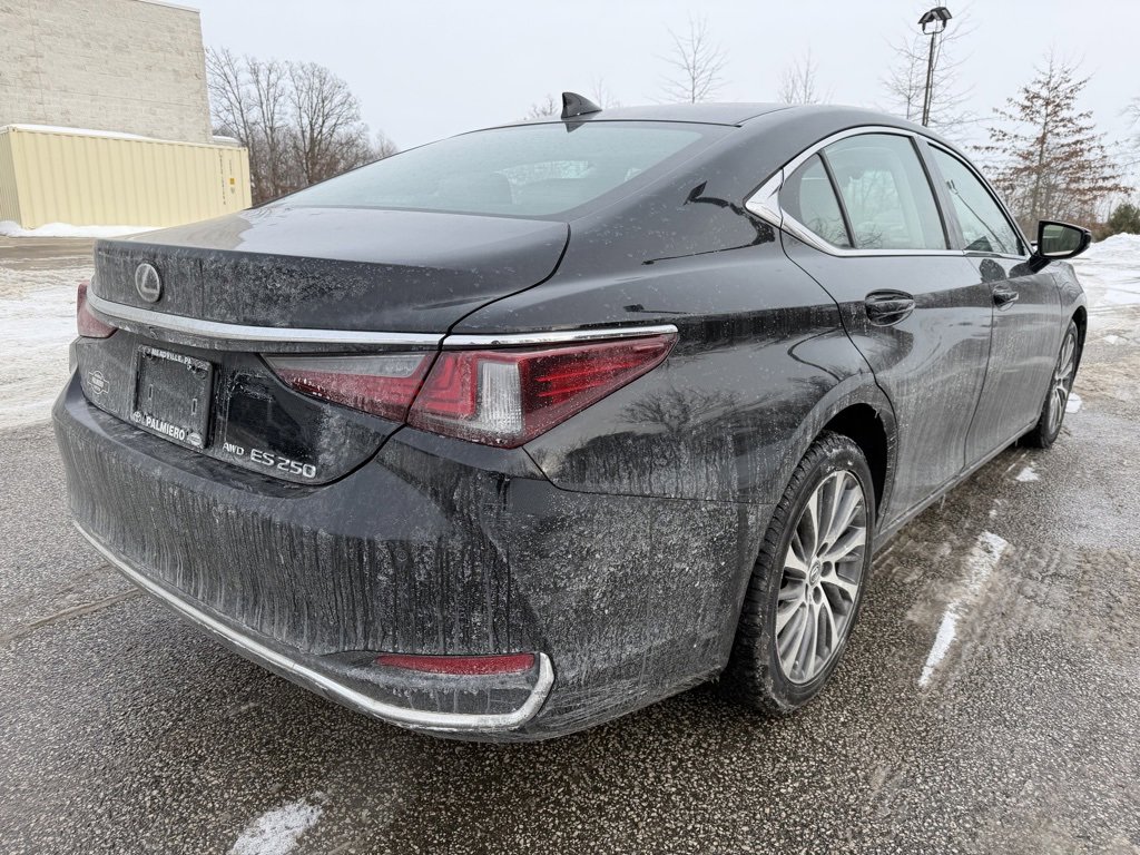 Used 2021 Lexus ES 250 w/ Premium Package image 5