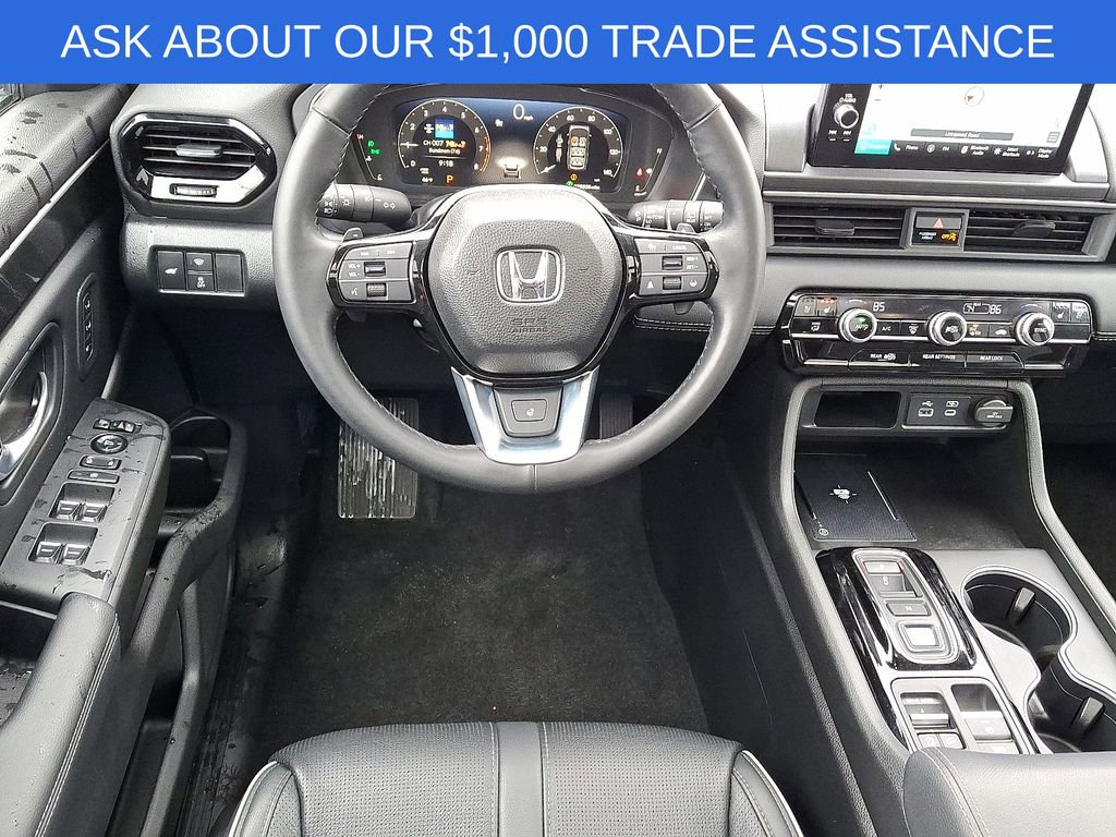 Used 2023 Honda Pilot Elite image 2