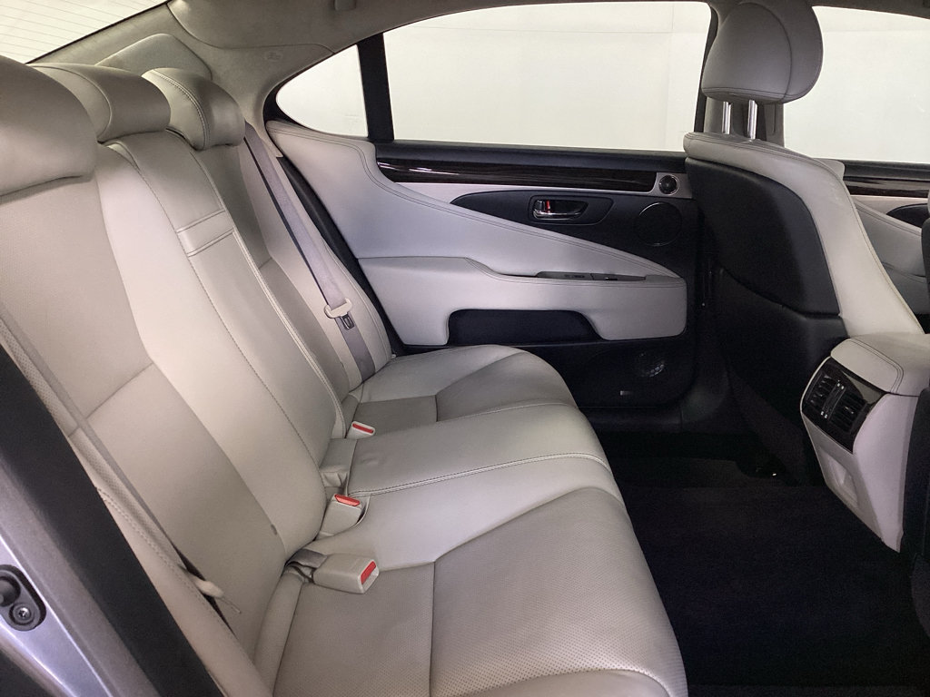 Used 2014 Lexus LS 460 L RWD image 12