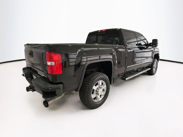 Used 2017 GMC Sierra 3500 Denali w/ Duramax Plus Package AWD/4WD image 7