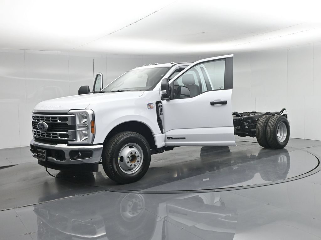 New 2026 Ford F350 XL w/ XL Chrome Package RWD image 22