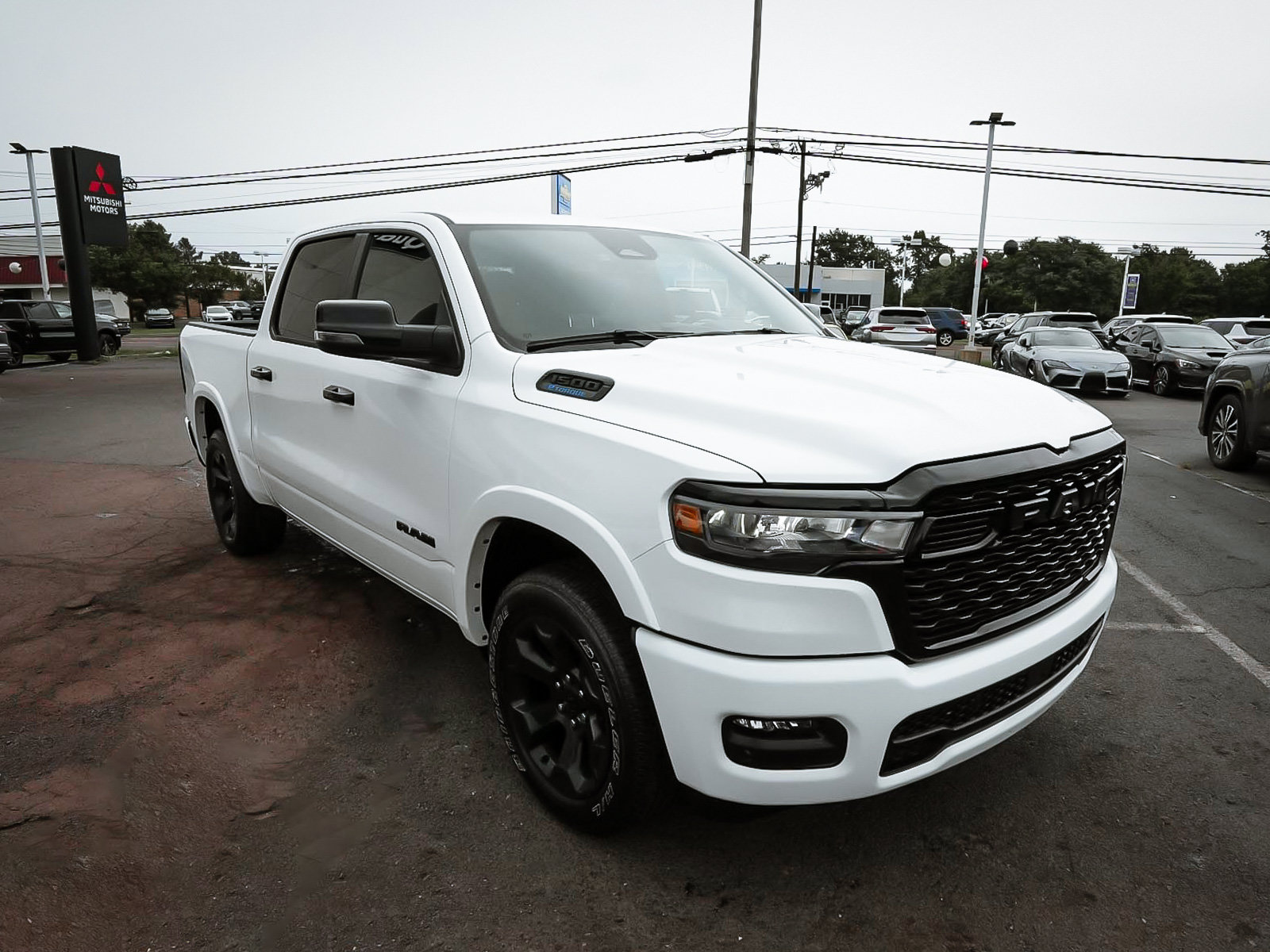 Used 2025 RAM 1500 Big Horn AWD/4WD image 3