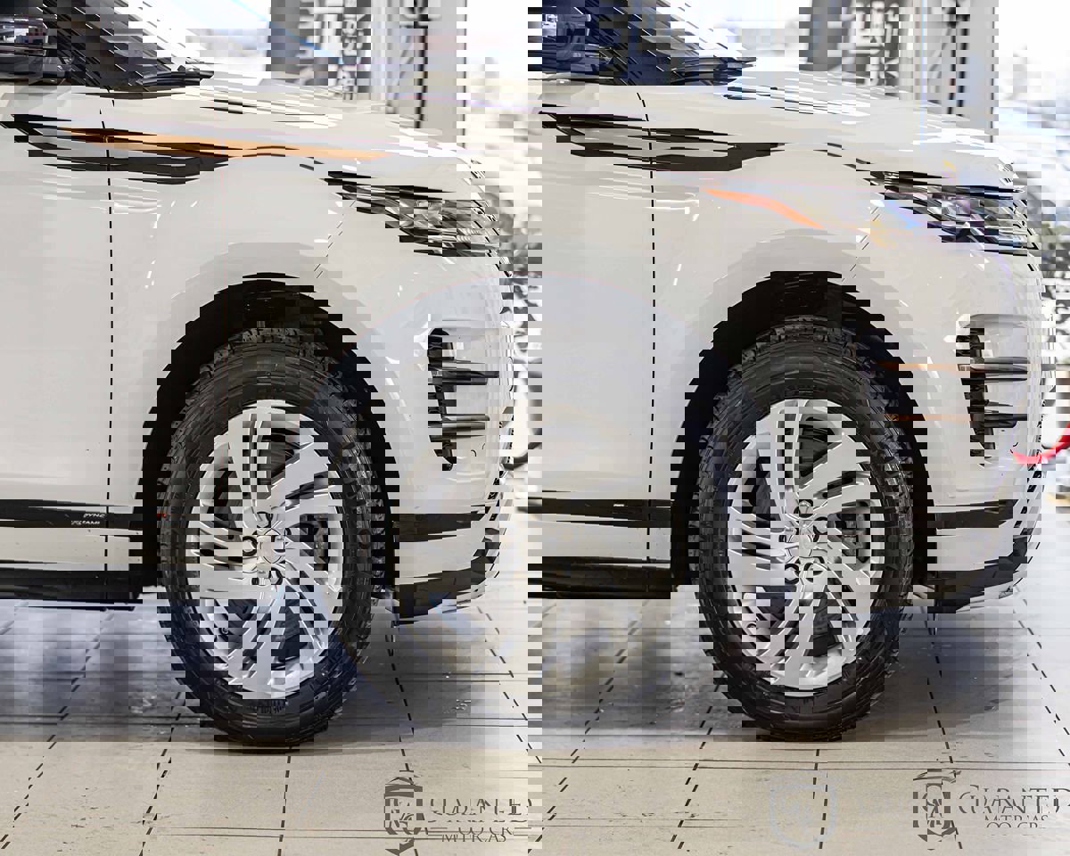 Used 2020 Land Rover Range Rover Evoque R-Dynamic S image 11