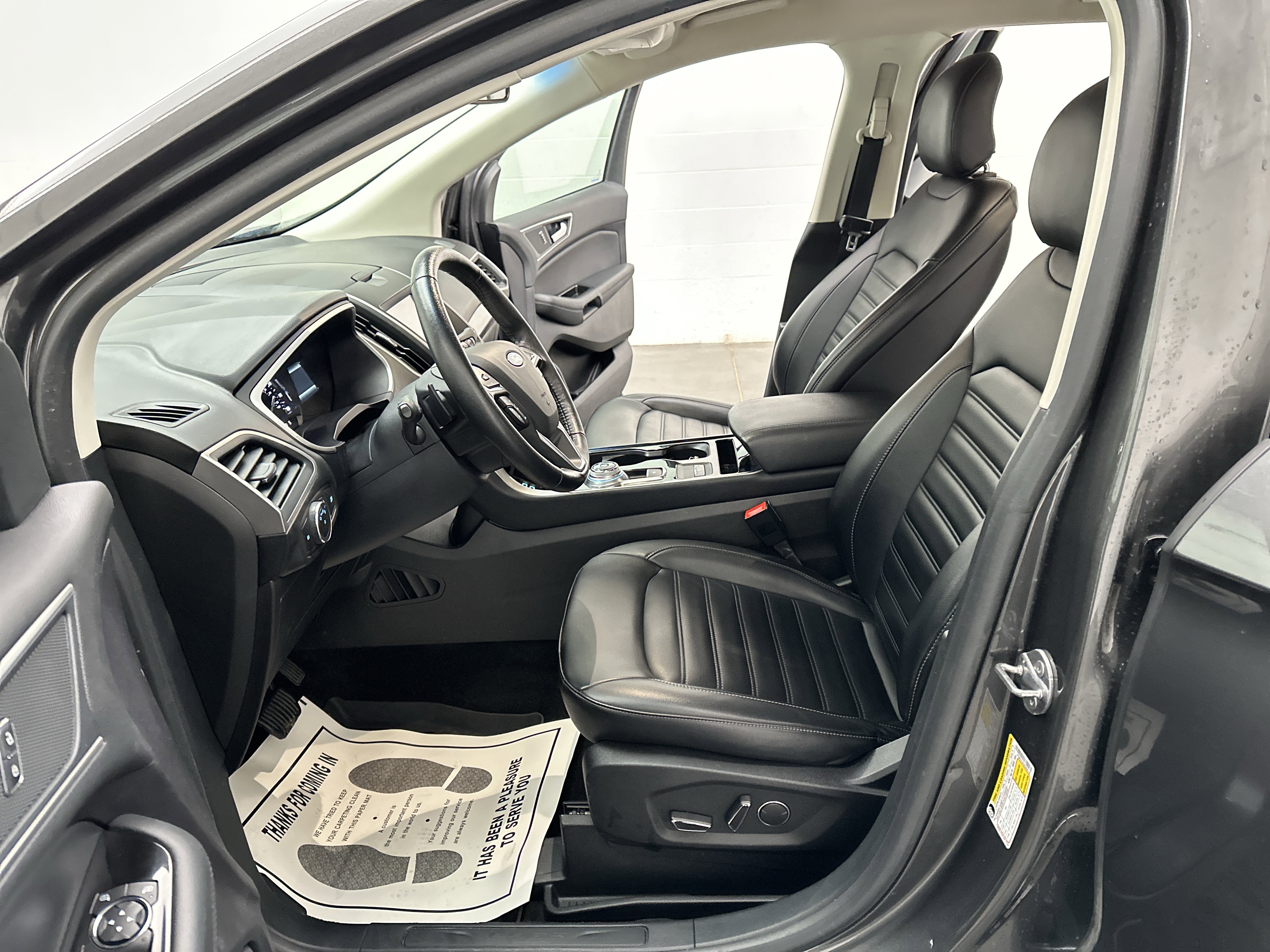 Used 2019 Ford Edge SEL w/ Equipment Group 201A image 17