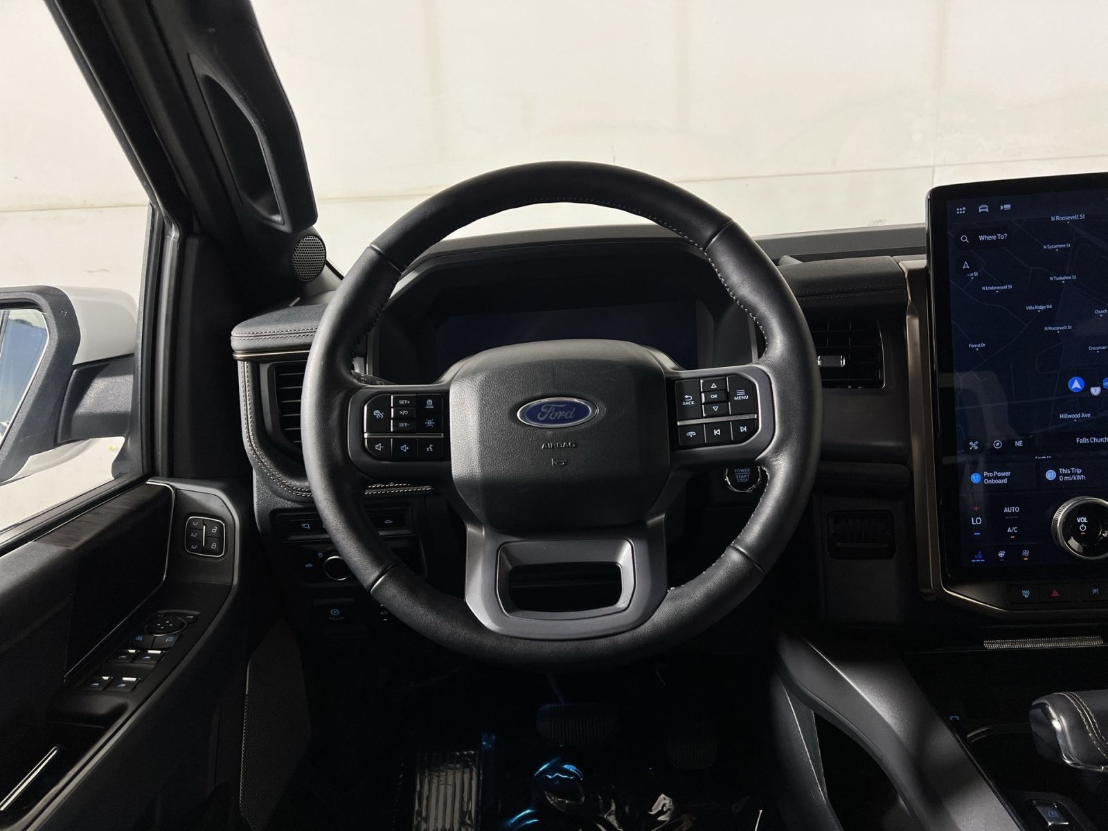 Used 2023 Ford F150 Lightning Lariat AWD/4WD image 16