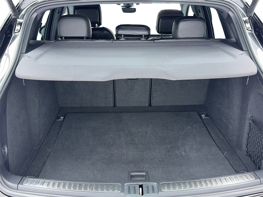 Used 2024 Porsche Macan image 12