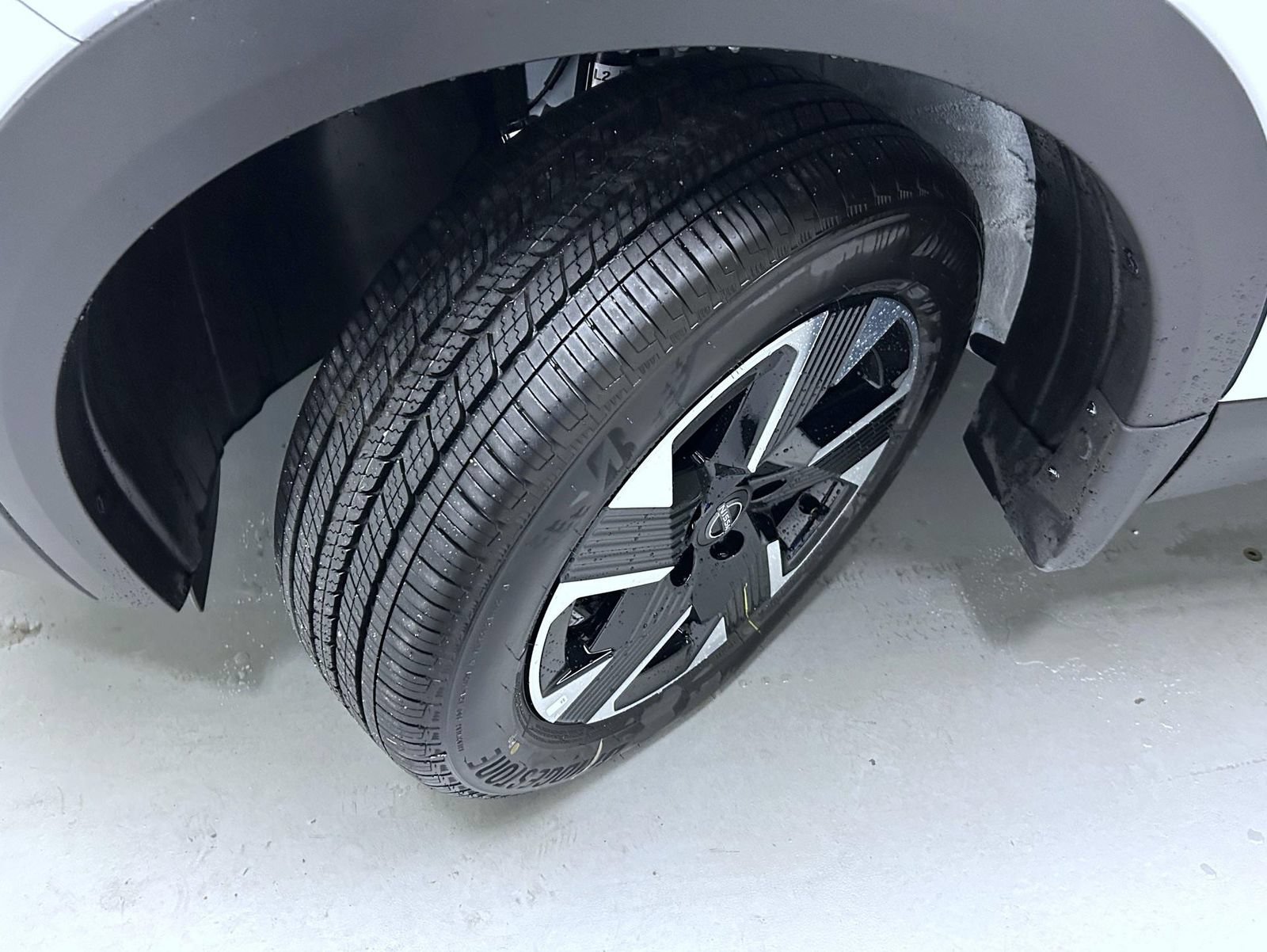New 2027 Nissan Kicks SV AWD/4WD image 23