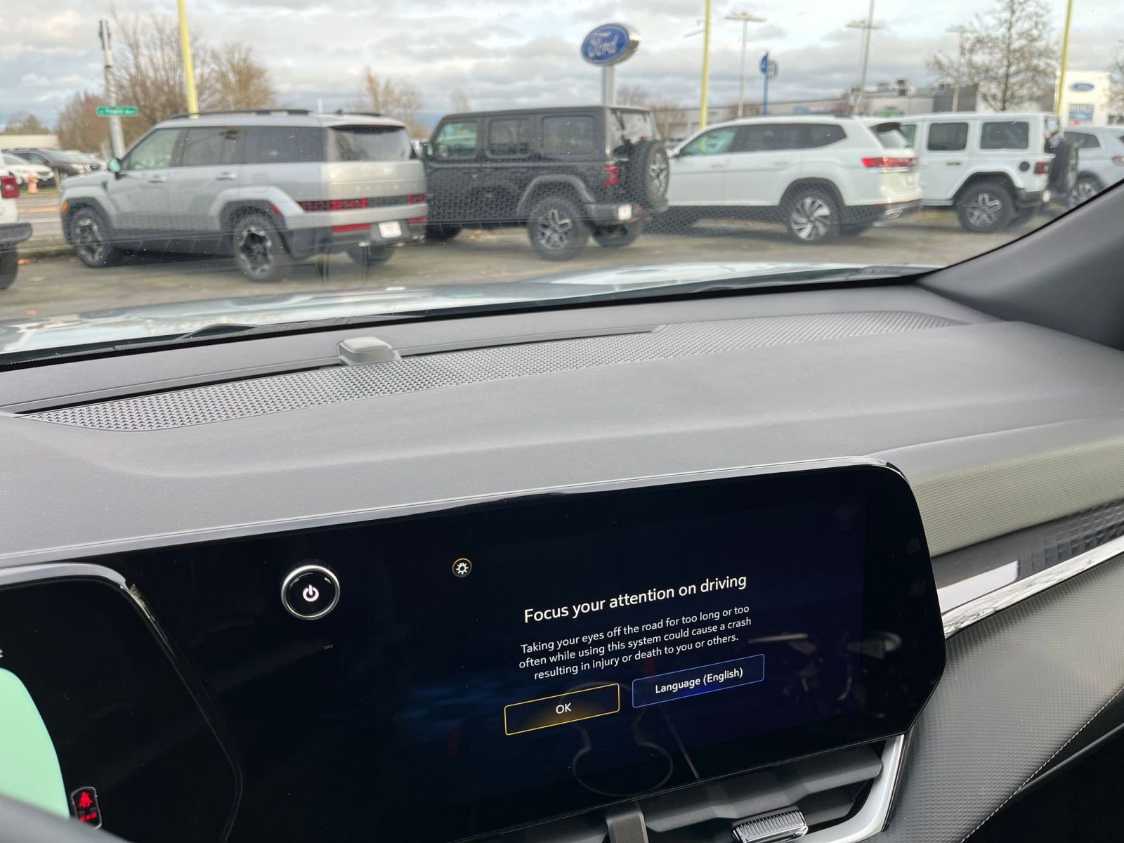 Used 2025 Chevrolet Equinox LT image 18