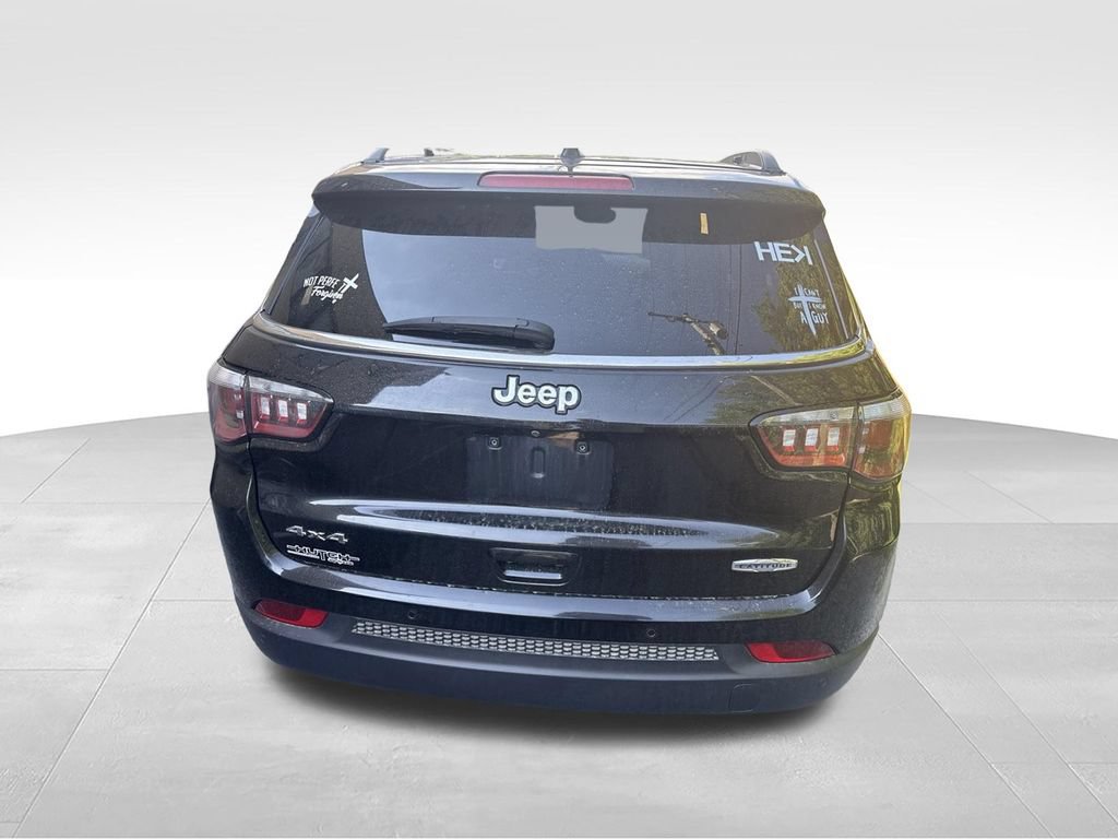 Used 2020 Jeep Compass Latitude AWD/4WD image 8