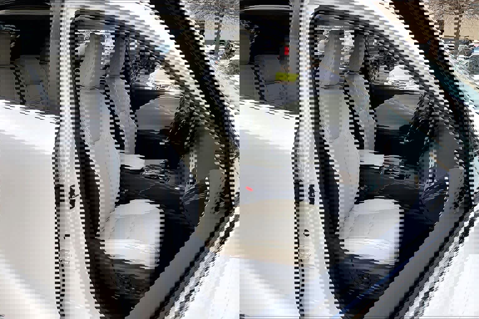 Used 2024 Lexus RX 350 Premium w/ Accessory Package (Z1) image 8