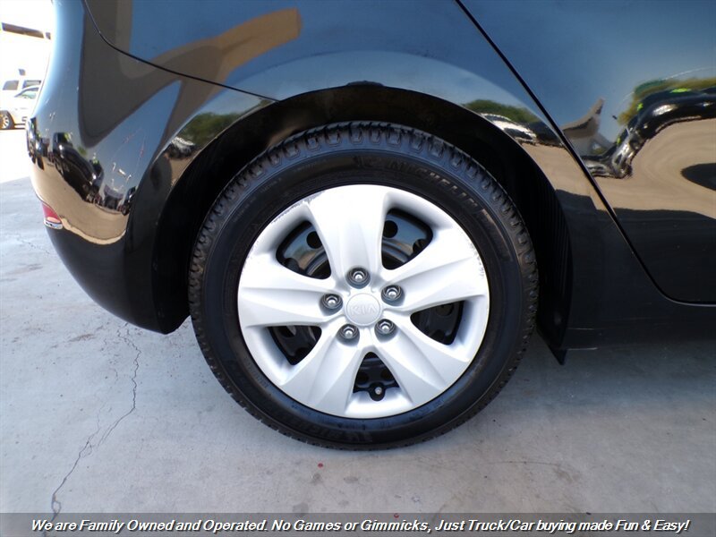 Used 2016 Kia Forte LX FWD image 42