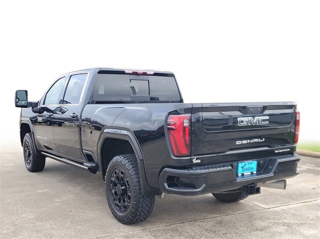 Used 2024 GMC Sierra 2500 Denali Ultimate w/ Max Trailering Package image 3