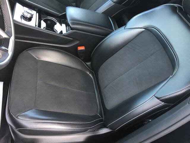 Used 2023 Jeep Grand Cherokee Altitude image 15