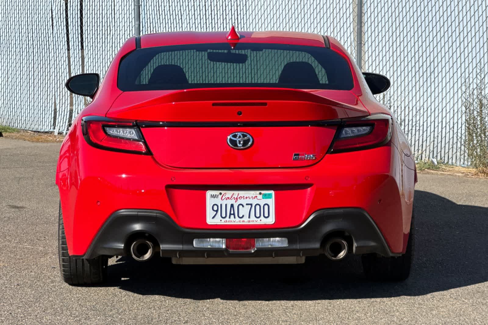 Used 2025 Toyota GR86 Premium RWD image 4