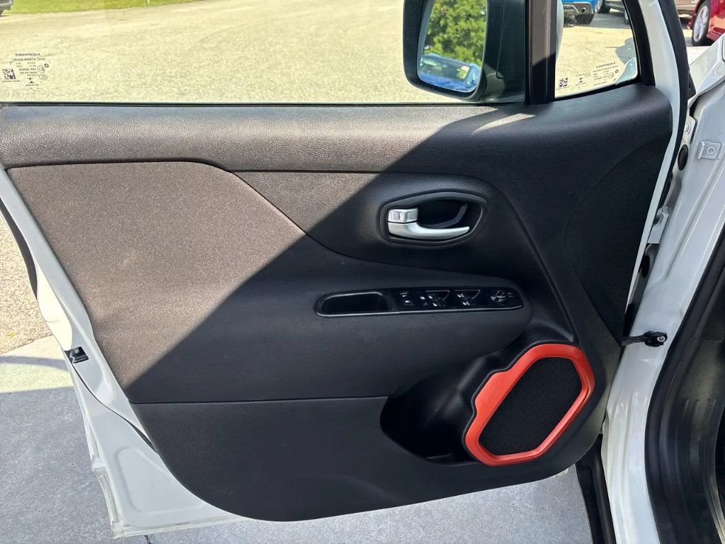 Used 2019 Jeep Renegade Sport AWD/4WD image 19