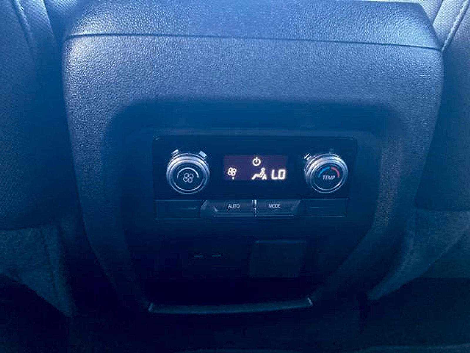 Used 2025 GMC Acadia Elevation AWD/4WD image 31