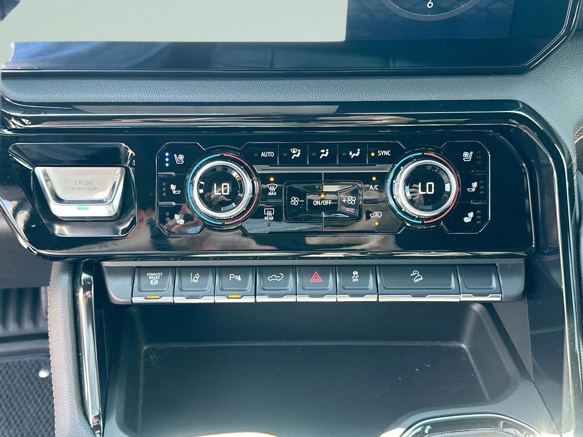 Used 2024 GMC Sierra 2500 AT4 w/ AT4 Premium Plus Package image 21