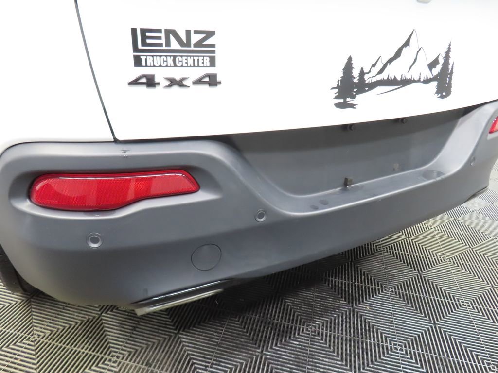 Used 2018 Jeep Cherokee Limited w/ High Altitude Package image 41