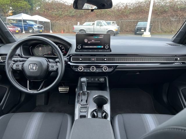 Used 2025 Honda Civic Sport image 13