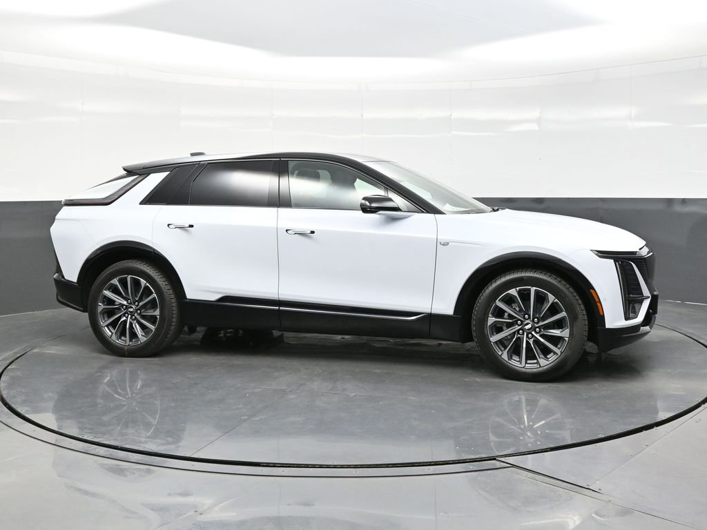 New 2026 Cadillac Lyriq Premium Sport image 8