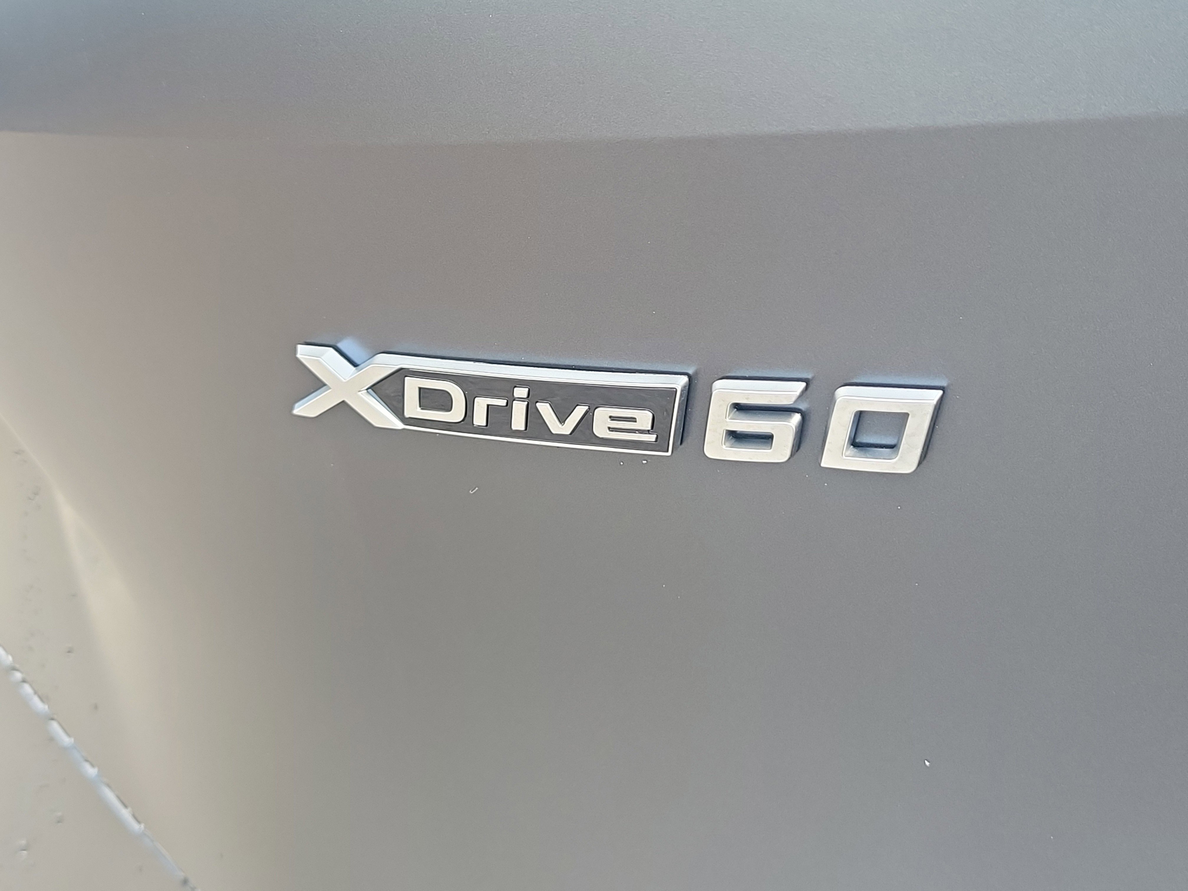 New 2026 BMW iX xDrive60 image 5