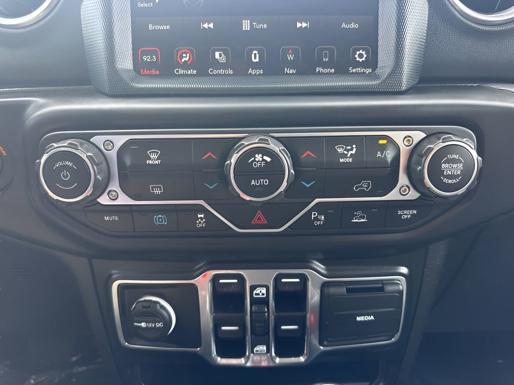 Used 2022 Jeep Wrangler Unlimited Sahara w/ Safety Group image 17