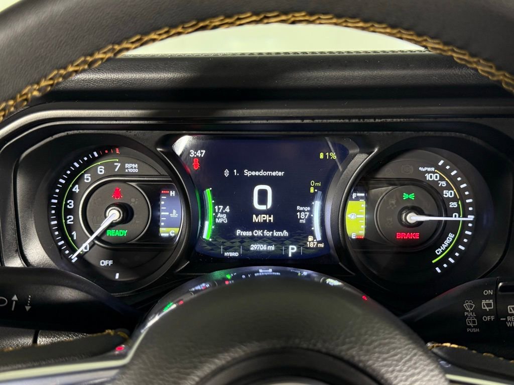 Used 2024 Jeep Wrangler Unlimited Sahara w/ Technology Group image 13