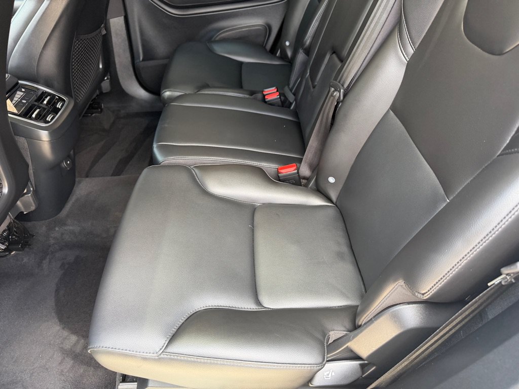 Used 2024 Volvo XC90 B5 Core AWD/4WD image 22