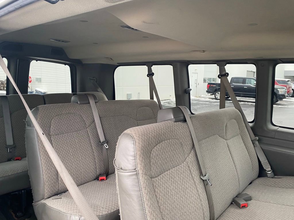 Used 2015 Chevrolet Express 2500 LT w/ LT Preferred Equipment Group image 21