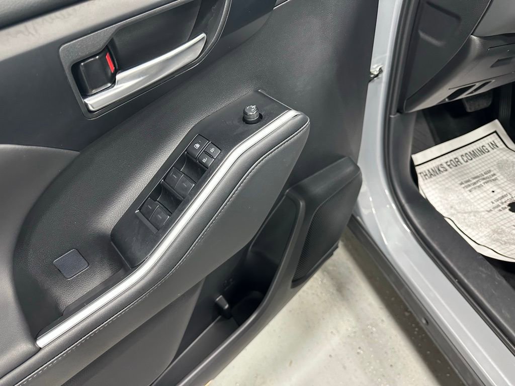 Used 2025 Toyota Highlander XSE image 8