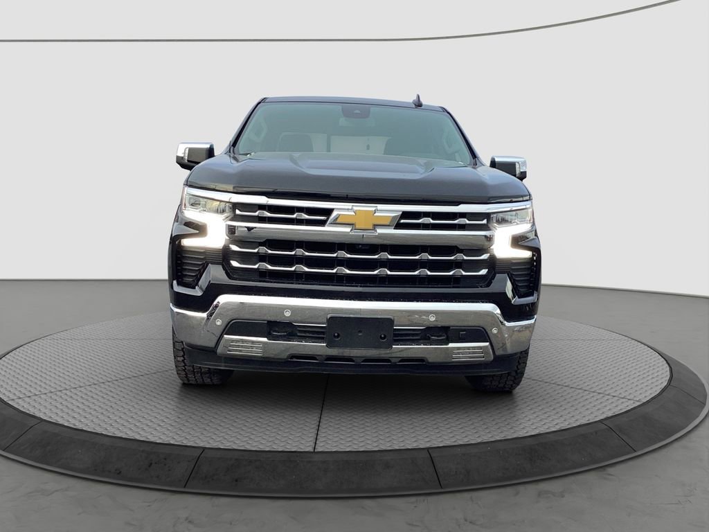 Used 2023 Chevrolet Silverado 1500 LTZ image 2