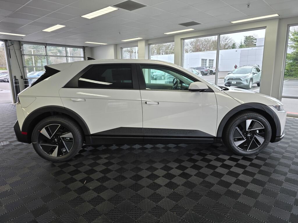 New 2026 Hyundai Ioniq 5 SEL image 3