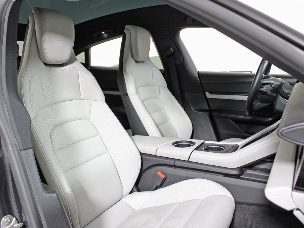 Used 2021 Porsche Taycan 4S image 38