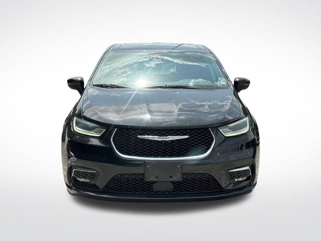 Used 2023 Chrysler Pacifica Touring-L FWD image 10