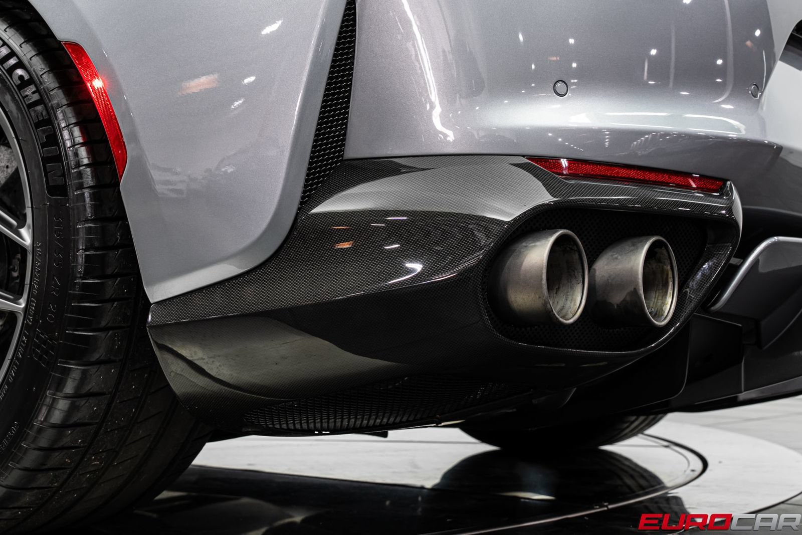 Used 2020 Ferrari 812 Superfast RWD image 27