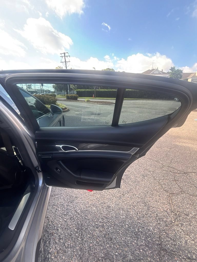 Used 2015 Porsche Panamera AWD/4WD image 56