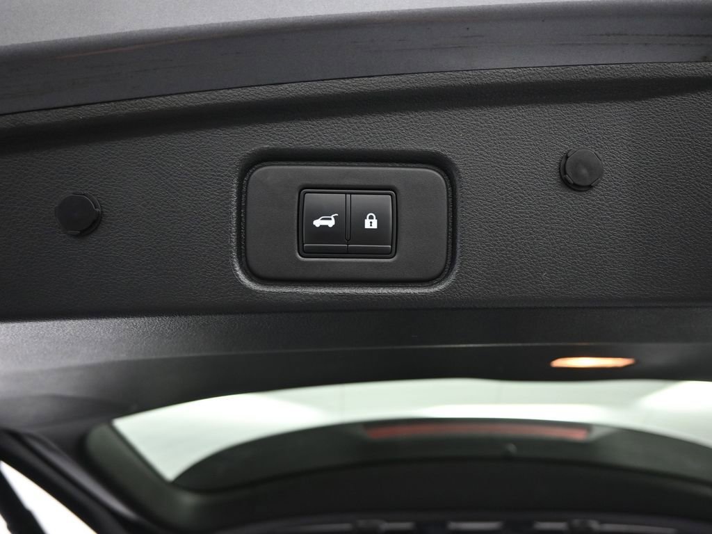 Used 2022 Nissan Pathfinder Platinum w/ Cargo Package image 43