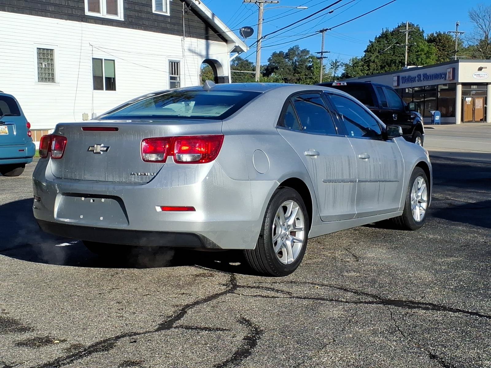 Used 2013 Chevrolet Malibu LT w/ Power Convenience Package FWD image 4