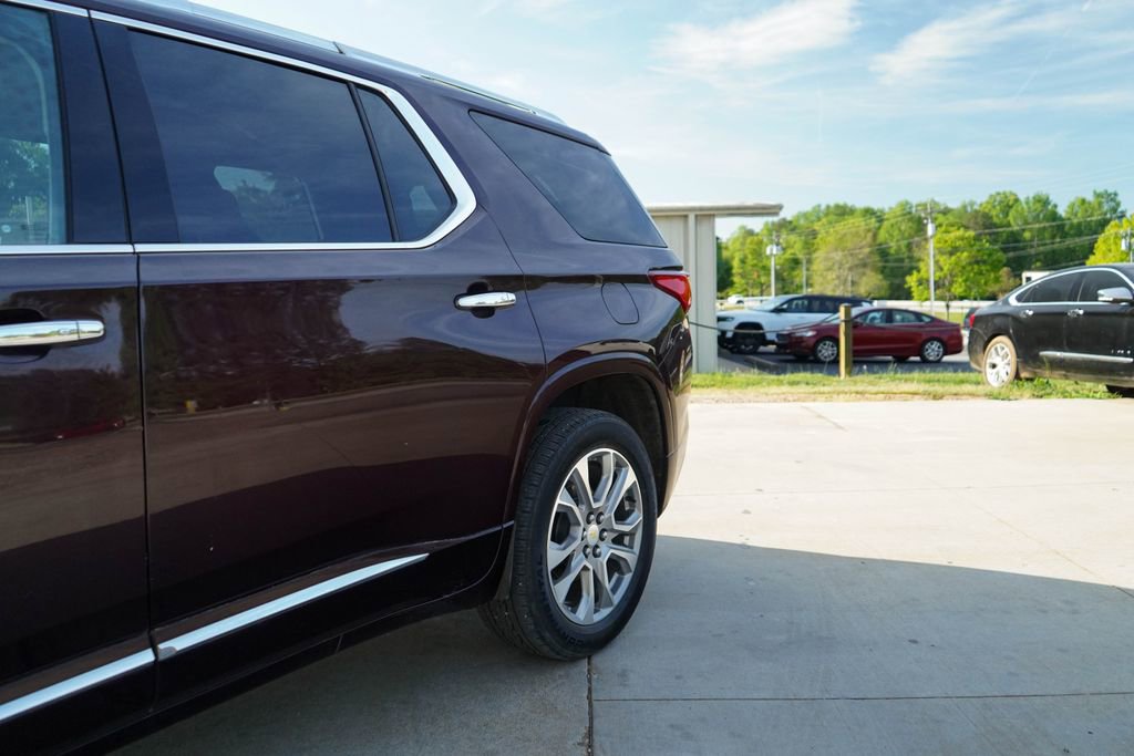 Used 2019 Chevrolet Traverse Premier w/ Driver Confidence II Package image 15