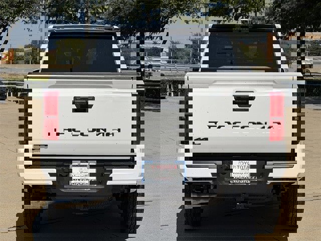 New 2025 Toyota Tacoma 4x4 Double Cab image 5