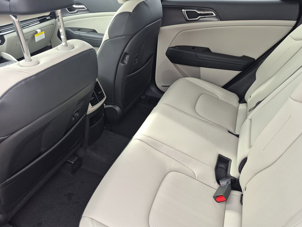 New 2026 Kia Sportage EX image 12