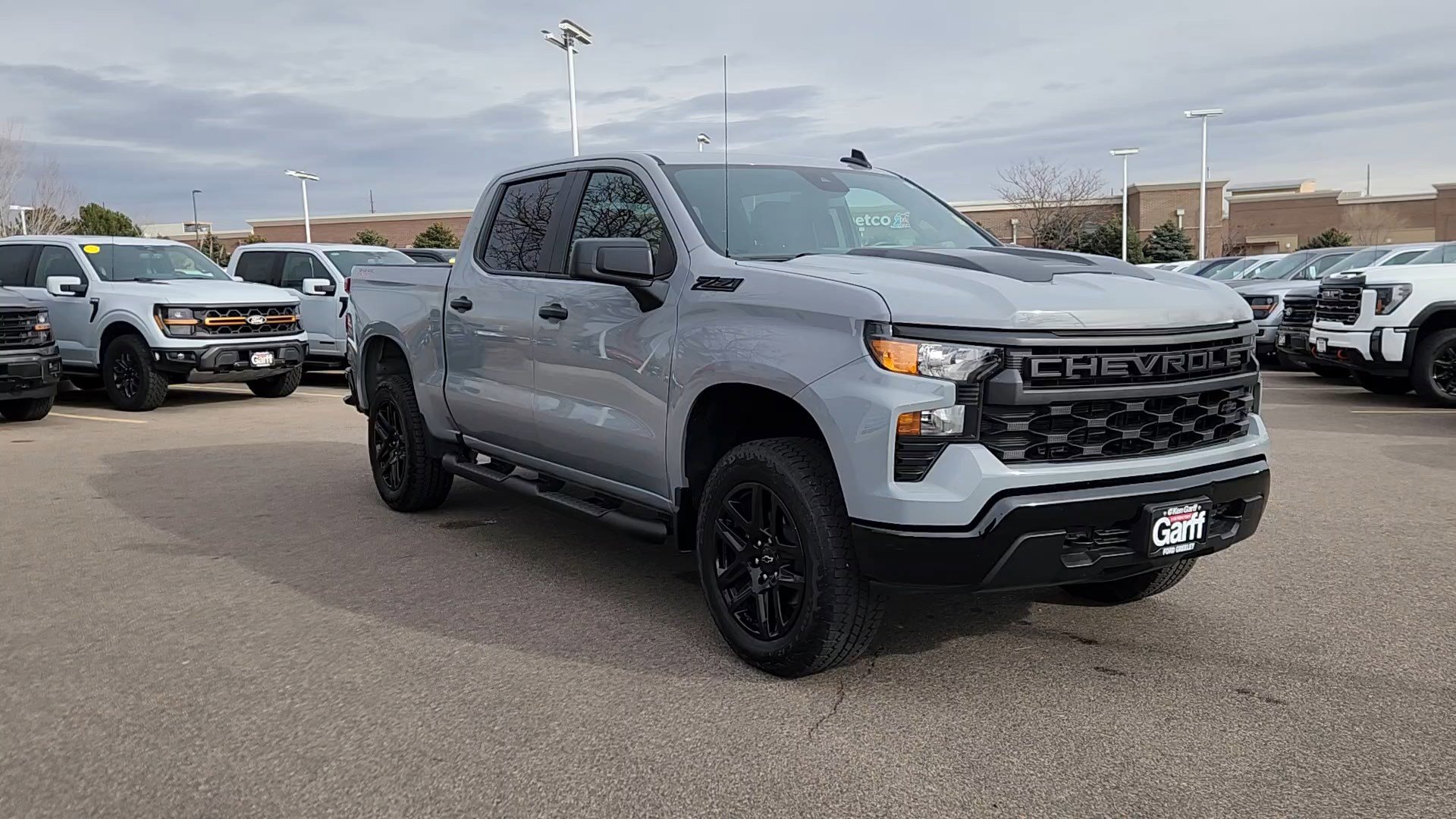 Used 2024 Chevrolet Silverado 1500 Custom Trail Boss w/ Turbomax Blackout Package image 5